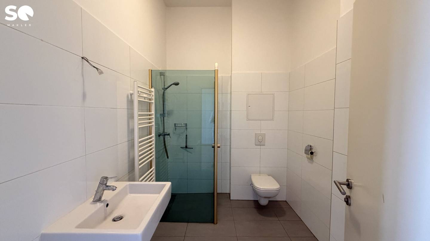 # SQ - RUHIGE 2 ZIMMERWOHNUNG MIT GROSSZÜGIGER TERRASSE ca. 25 m² - IN BESTER LAGE - 1040 WIEN
