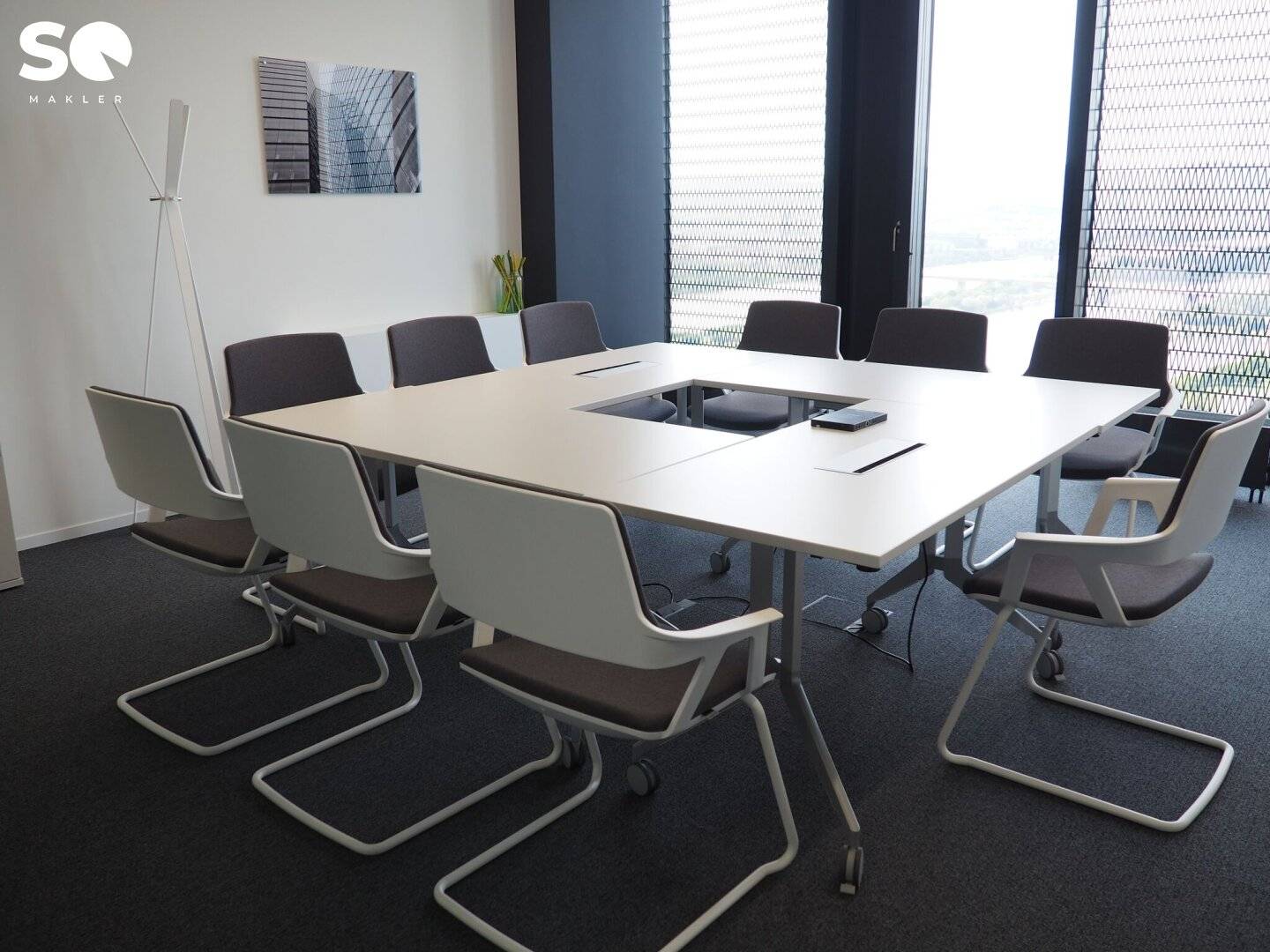 Modern offices in the DC Tower from 12-300 m²? Wait no proper punctuation? I will provide accurate string here.