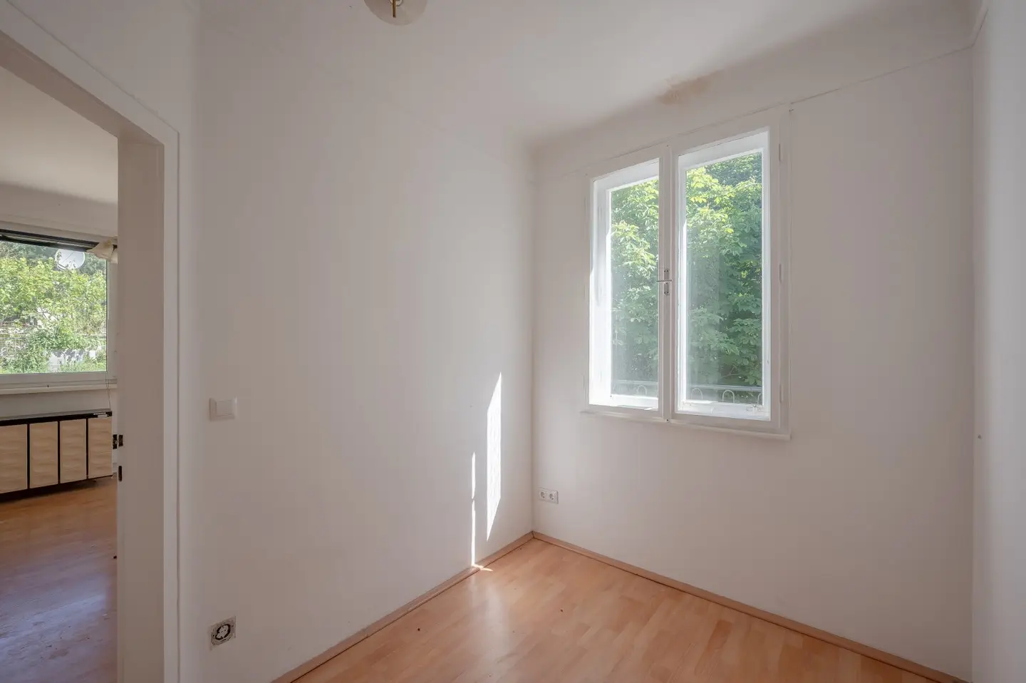 ++Bujatti++ Beautiful 1.5-room new apartment with balcony!