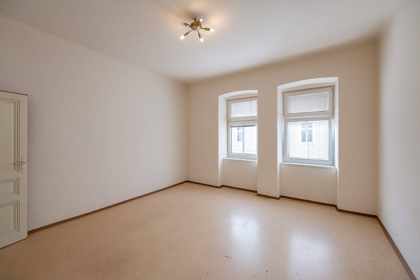 ++NEW++ Small apartment, great potential, realize your living ideas