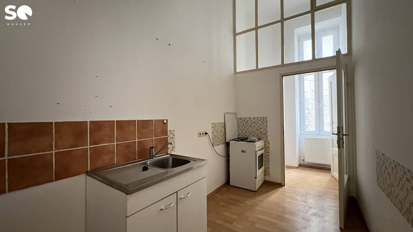 Renovation required Garconniere Maria Hilferstraße / Top 16