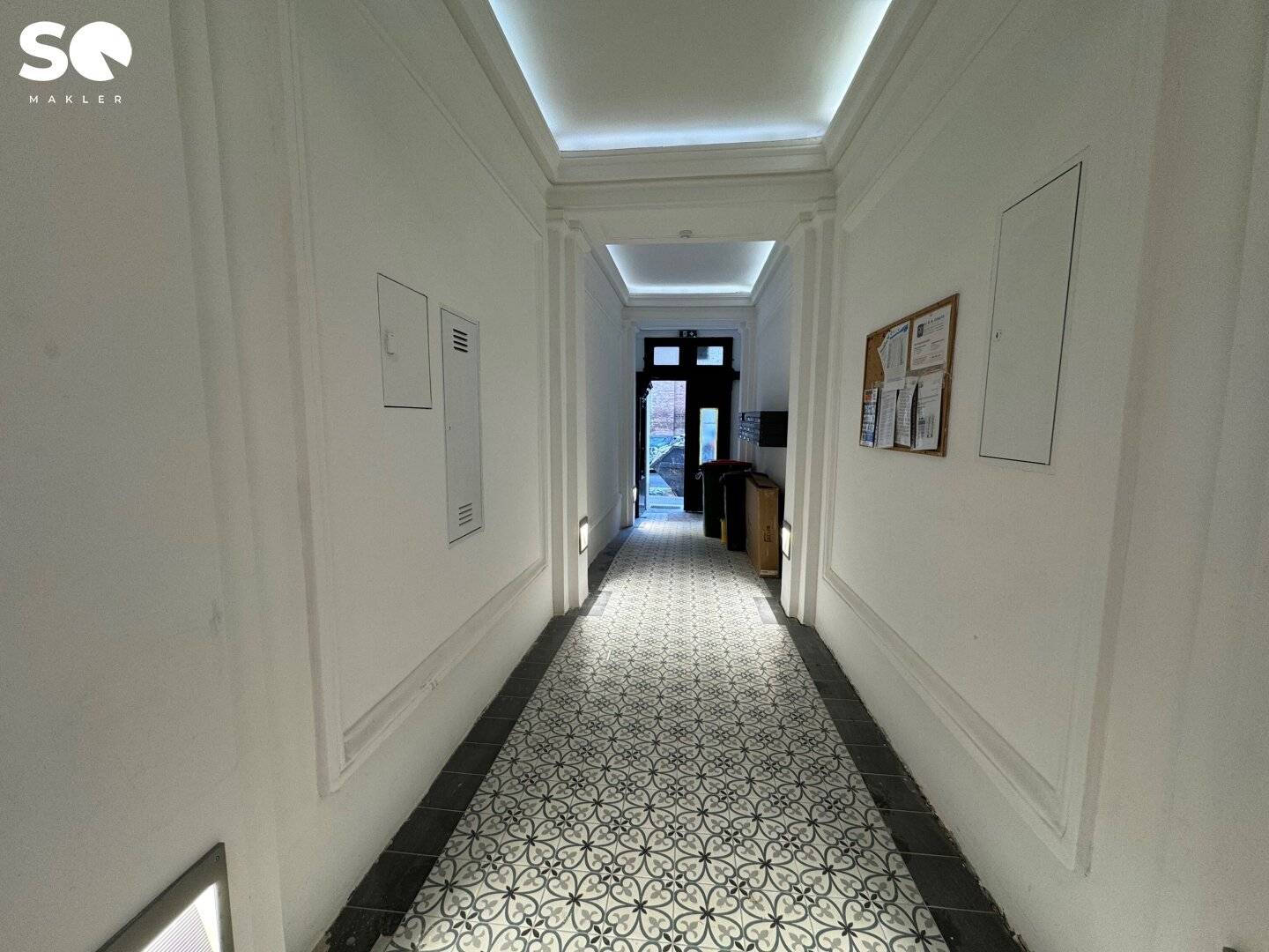 #SQ Investors, beware! Indefinitely tenanted two room prewar apartment in a quiet location
