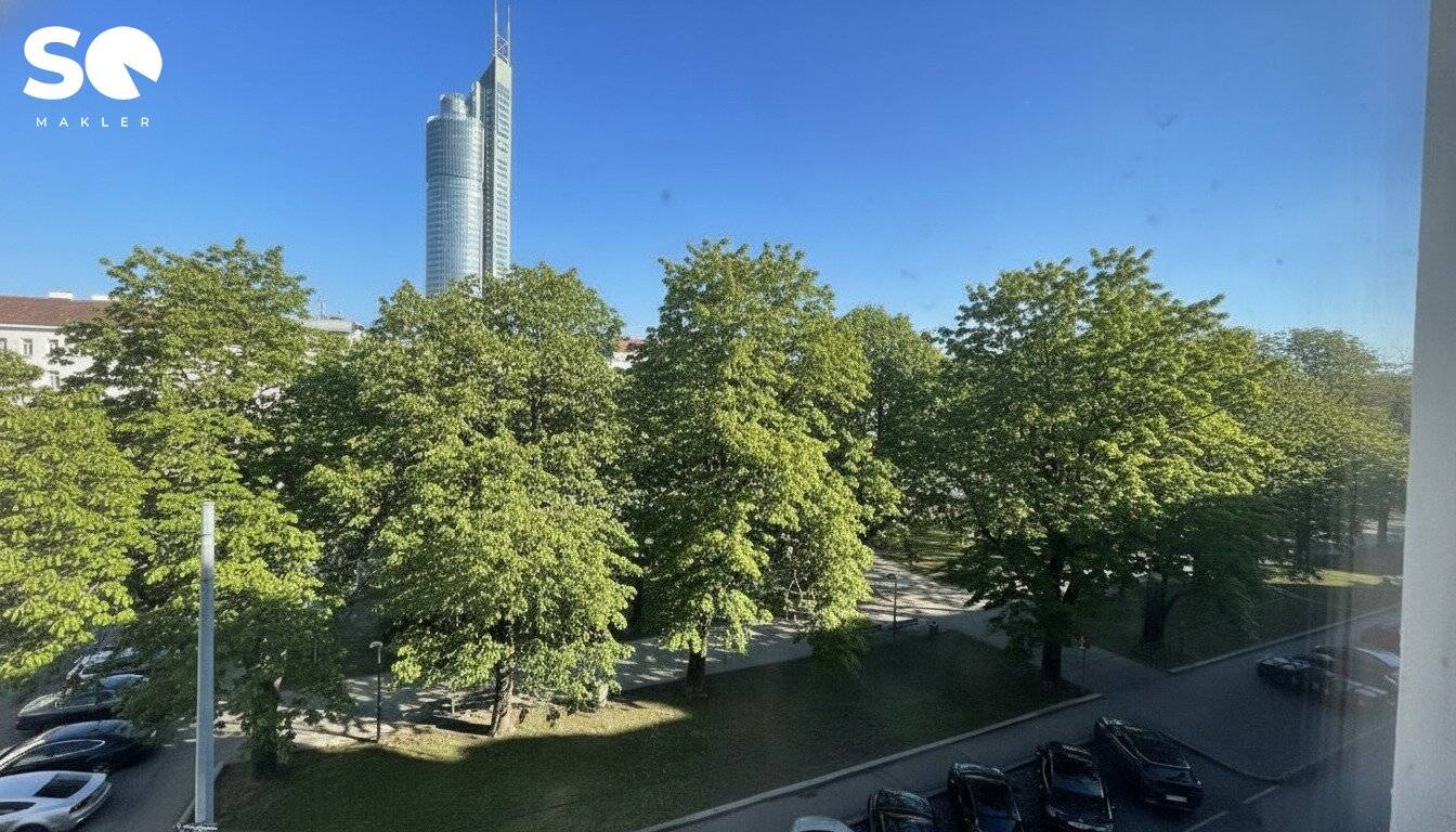 #SQ -Altbauwohnung (2 Zimmer) mit Blick ins Grüne, sanierungsbedürftig