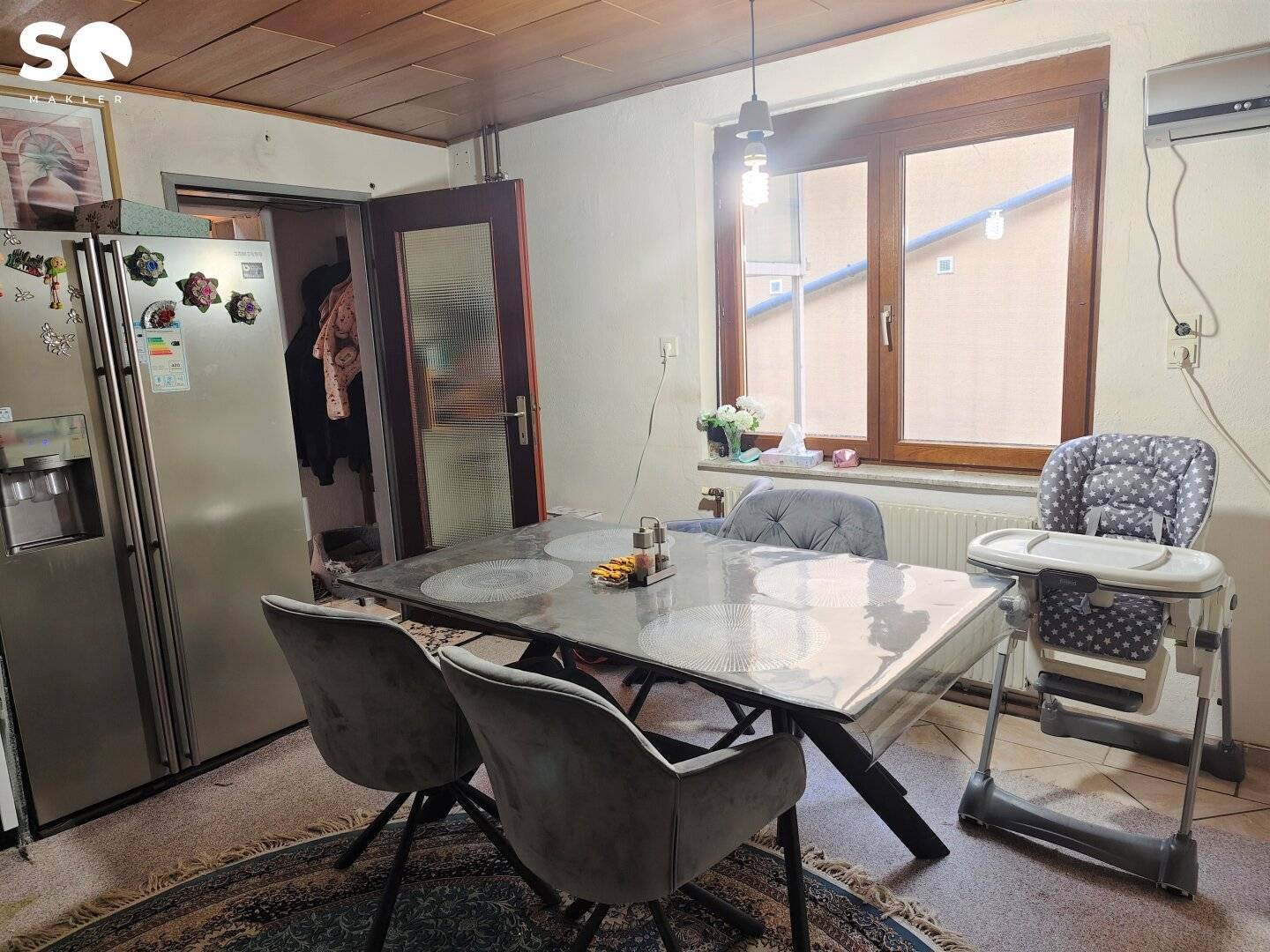 #SQ - WIESEN: EINFAMILIENHAUS MIT NEBENGEBÄUDE