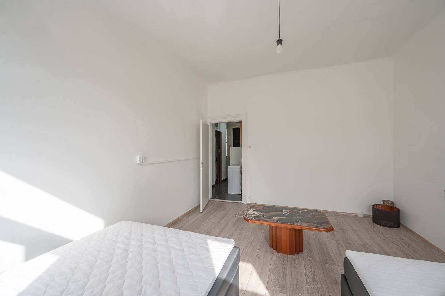 ++NEW++ renovation needed one room old building apartment in 1120