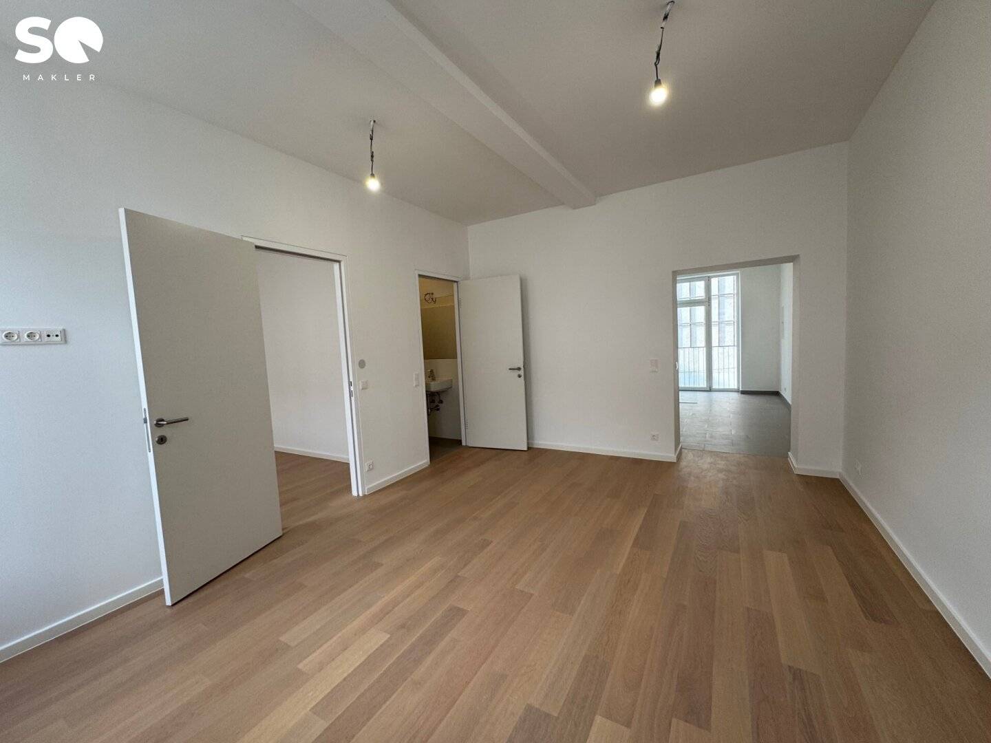 #SQ - ALTBAU: SCHÖNE, HELLE 2-ZIMMER-WOHNUNG