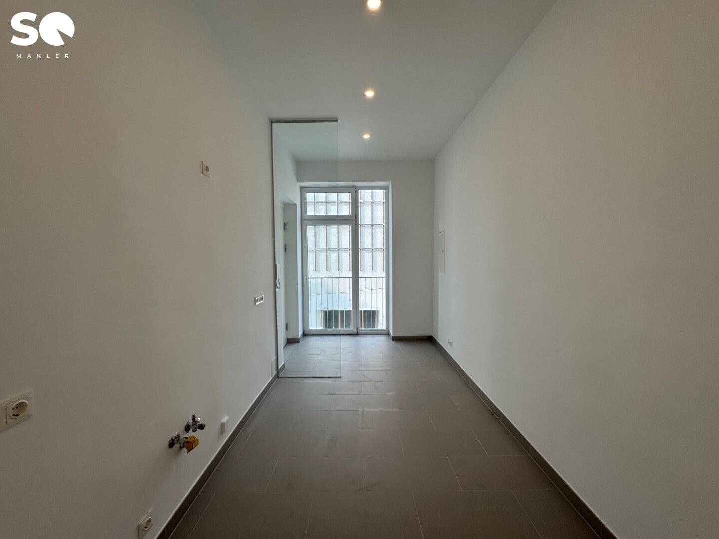 #SQ - ALTBAU: SCHÖNE, HELLE 2-ZIMMER-WOHNUNG