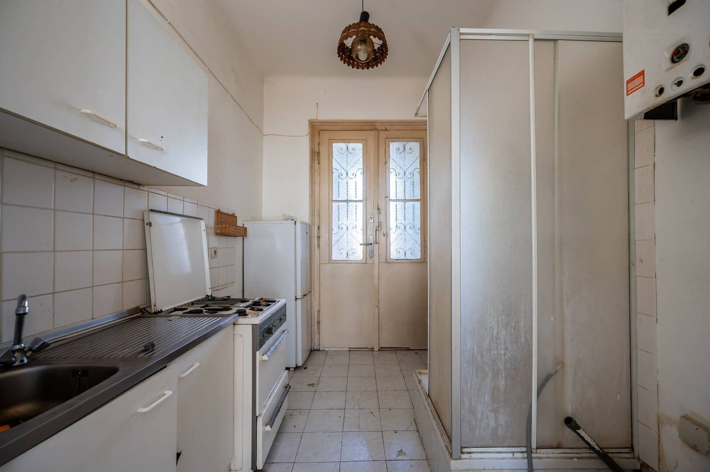 ++1120++ Your project in the heart of the city renovation needed 1 room old building apartment