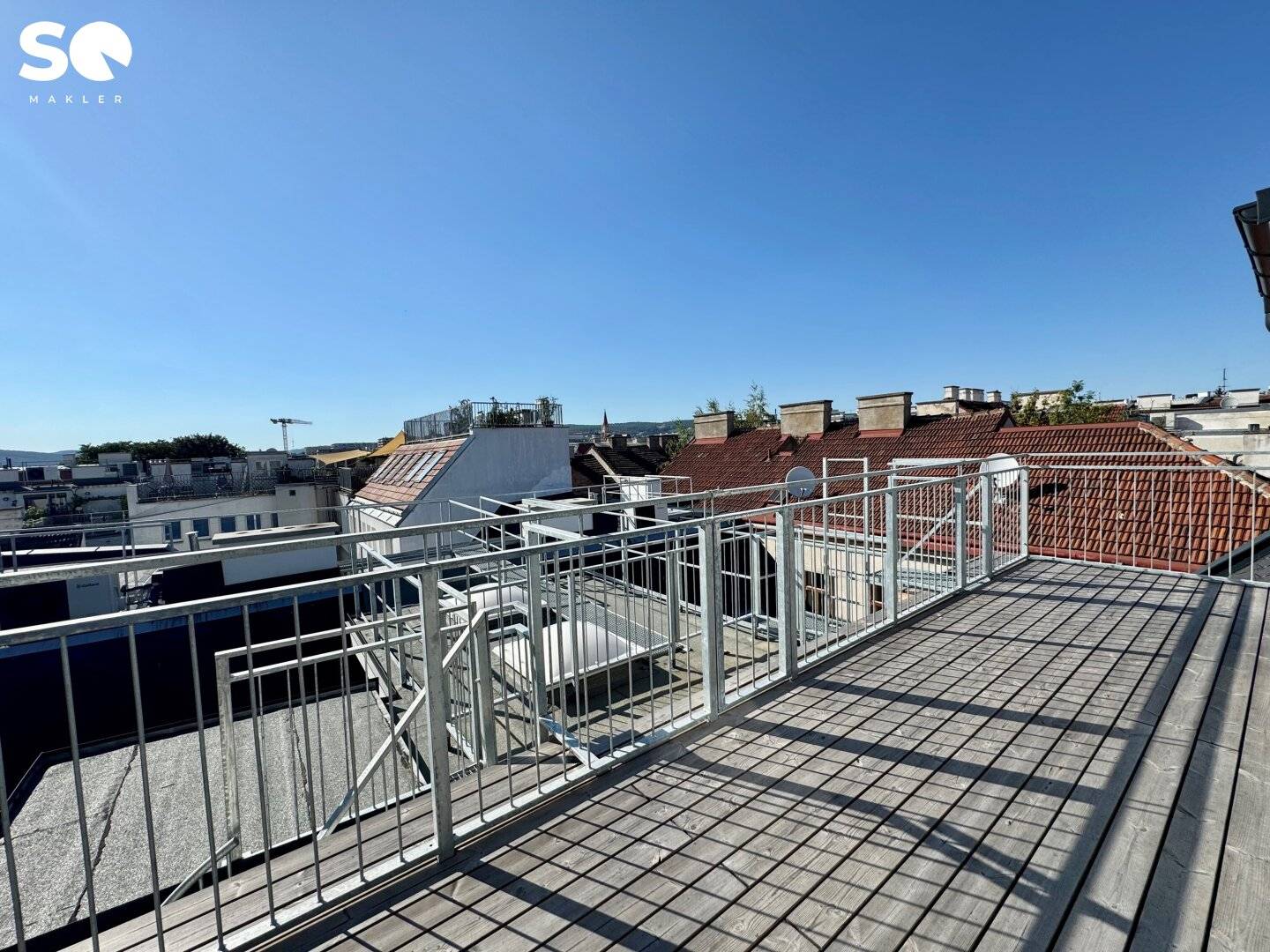 #SQ - Over the Rooftops of Vienna! Luxurious Rooftop Terrace Apartment with View of the Gloriette