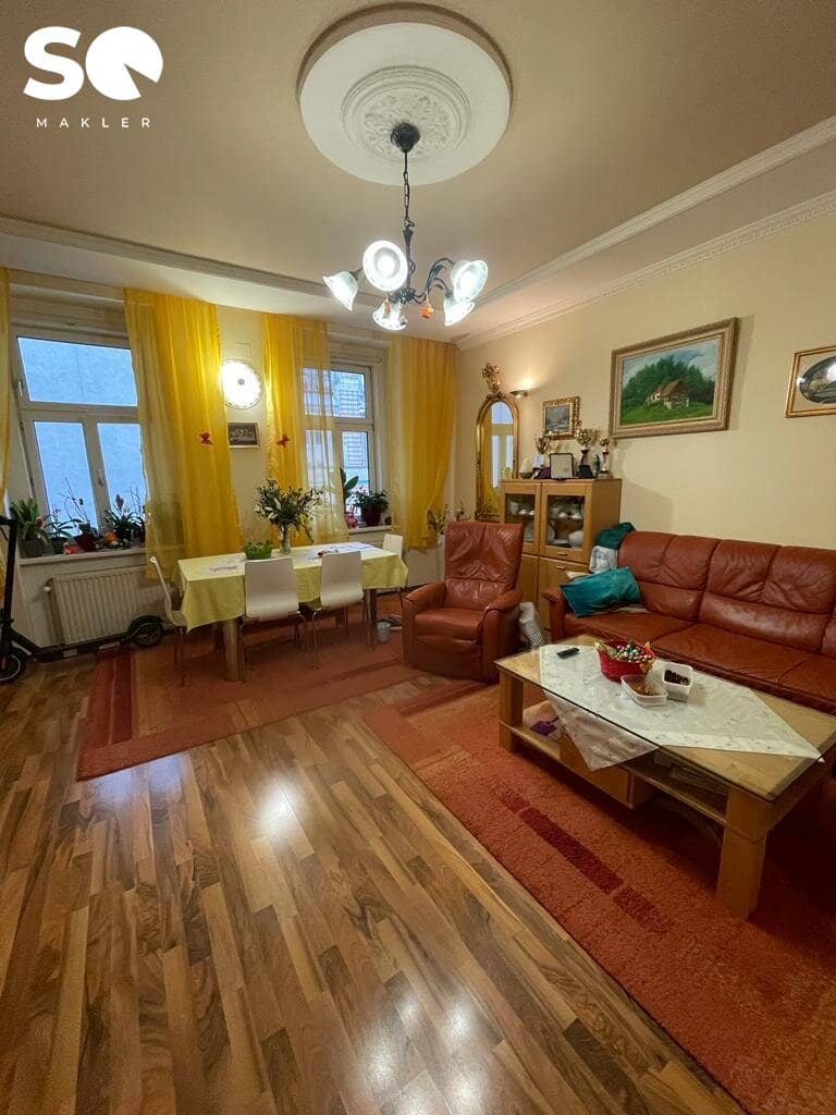 Indefinitely rented old building apartment in top location near Westbahnhof and Mariahilferstraße in Vienna 15th district