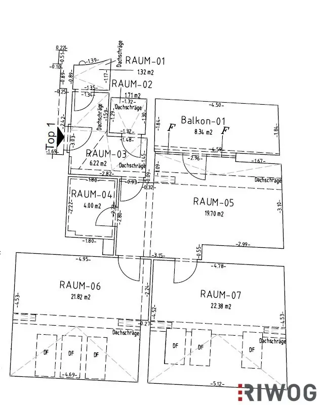 Sanierungsbedürftige Dachgeschosswohnung mit Terrasse | 150m zum Schloss Schönbrunn | 2 Min. zur U4