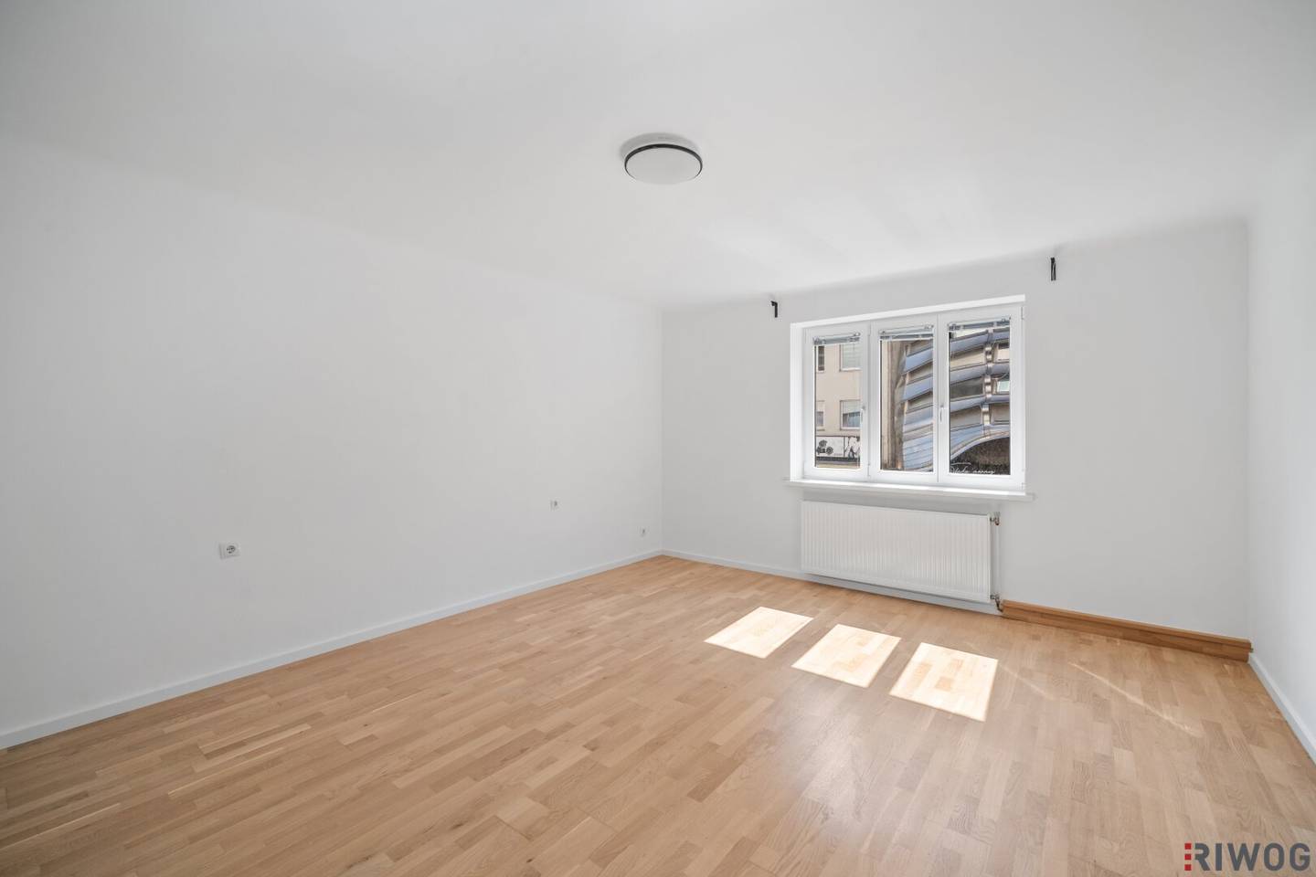 Favoritenstraße - Nähe U1 und Hauptbahnhof I saniert I Lift I separate Küche I ca 9m² Abstellraum I beim Keplerplatz