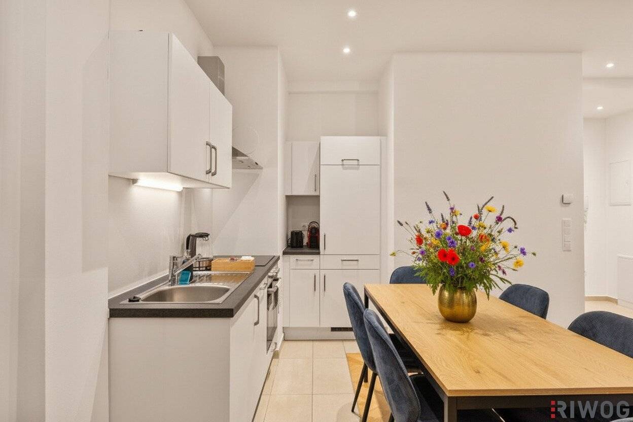 Sanierte ALTBAU-BALKONWOHNUNG in RUHELAGE | SÜDSEITIG & HELL | Ca. 2 Min. zur U4 SCHÖNBRUNN | Ca. 15 Min. in den 1. Bezirk