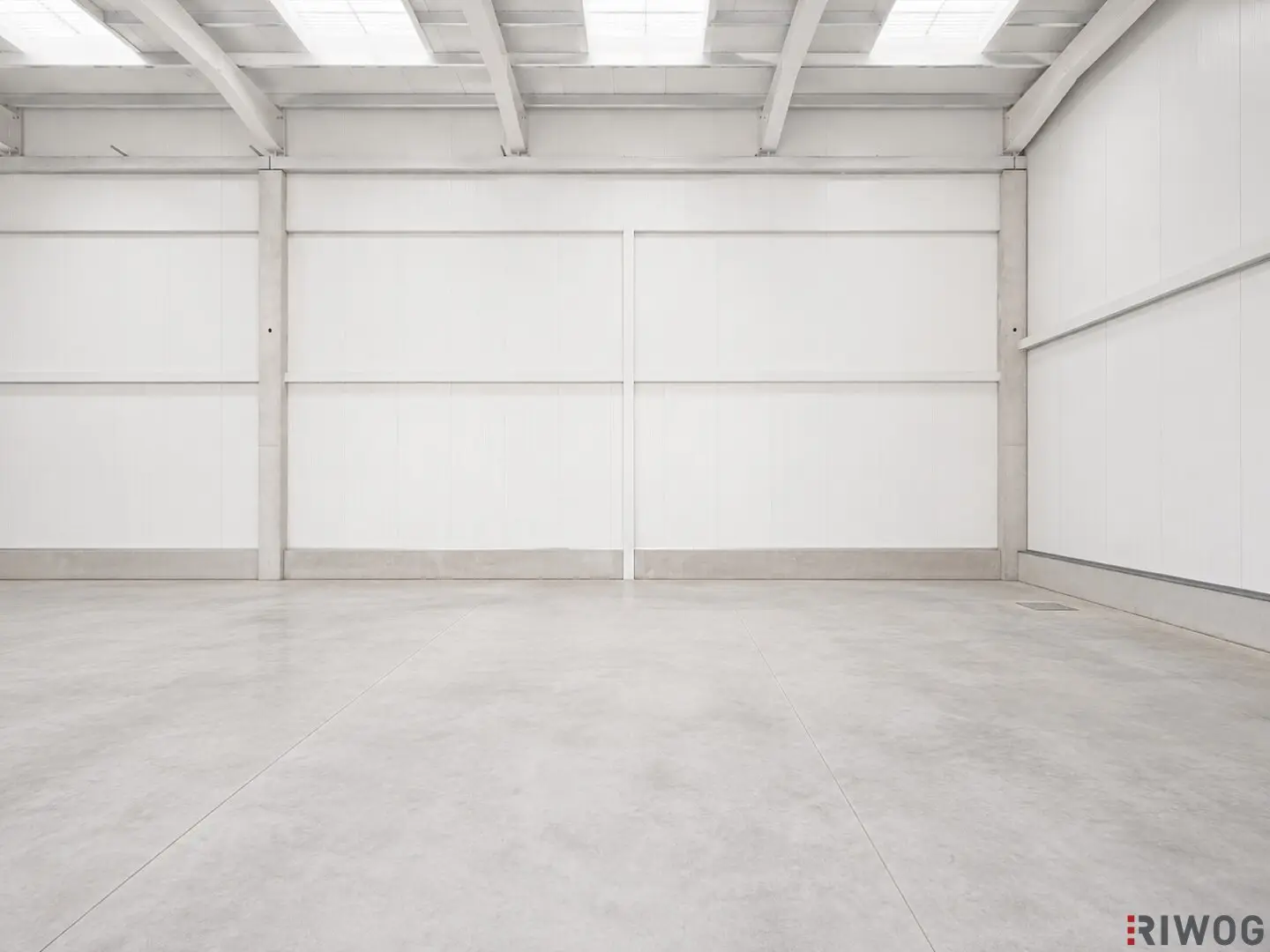 Neugeschaffenes Betriebsobjekt mit Hallen und Büros | 617m² Nutzfläche