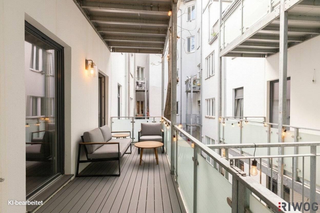 Old building balcony apartment in courtyard location, modern renovated, about 2 minutes to U4 Schönbrunn, about 15 minutes to the 1st district