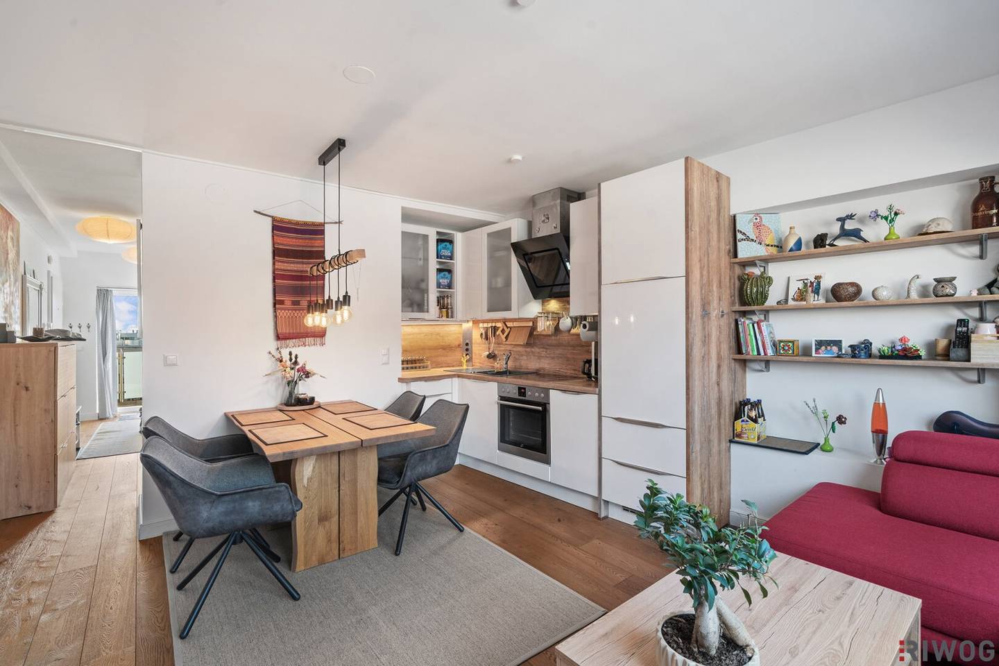 DG-Terrassen-Maisonette Wohnung mit Fernblick in saniertem Altbau | 4 Min. zur U3 Ottakring | 12 Min. in den 1. Bezirk