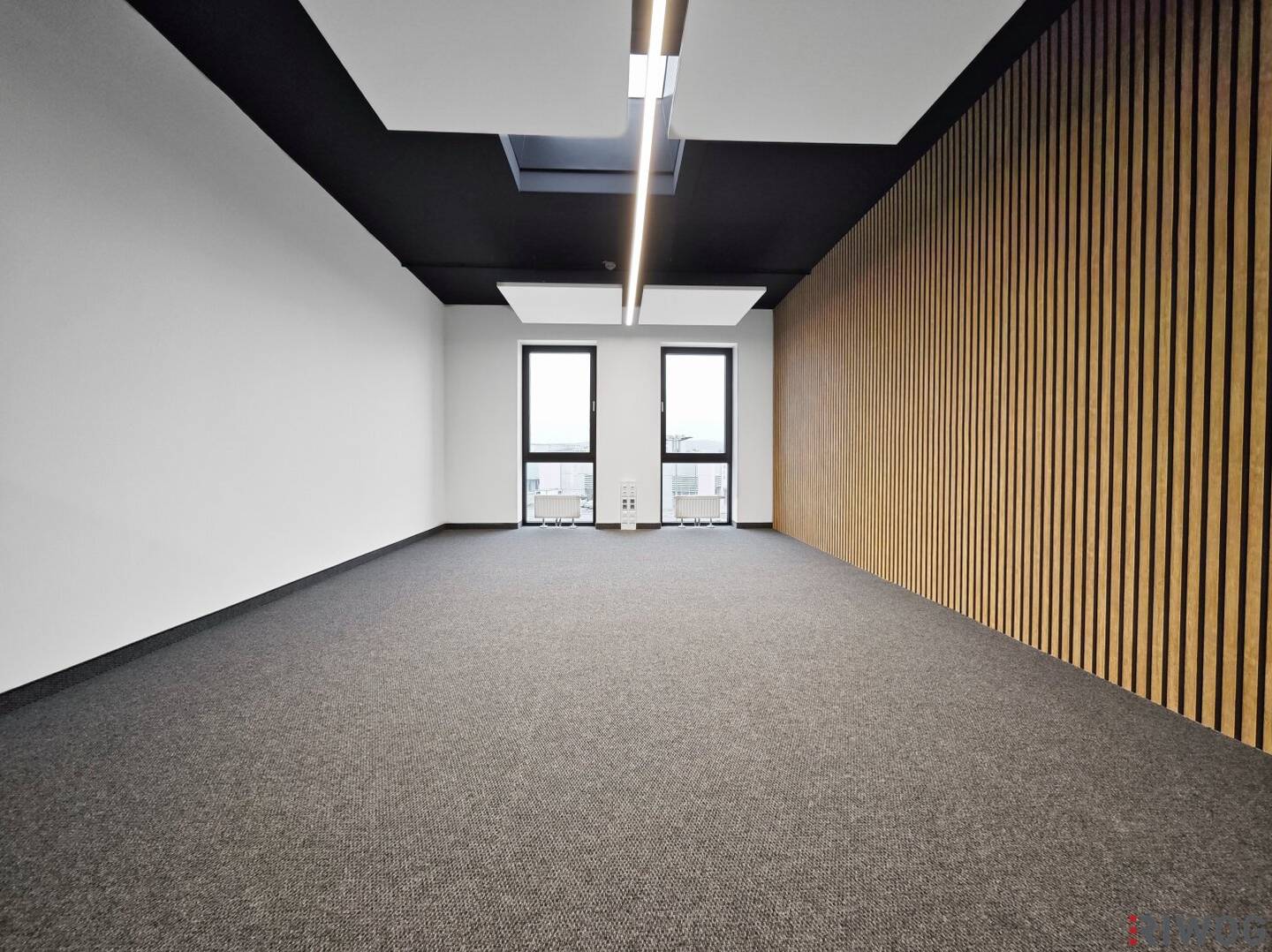 Innovative production location with modern office spaces | interregional connectivity | representative industrial site