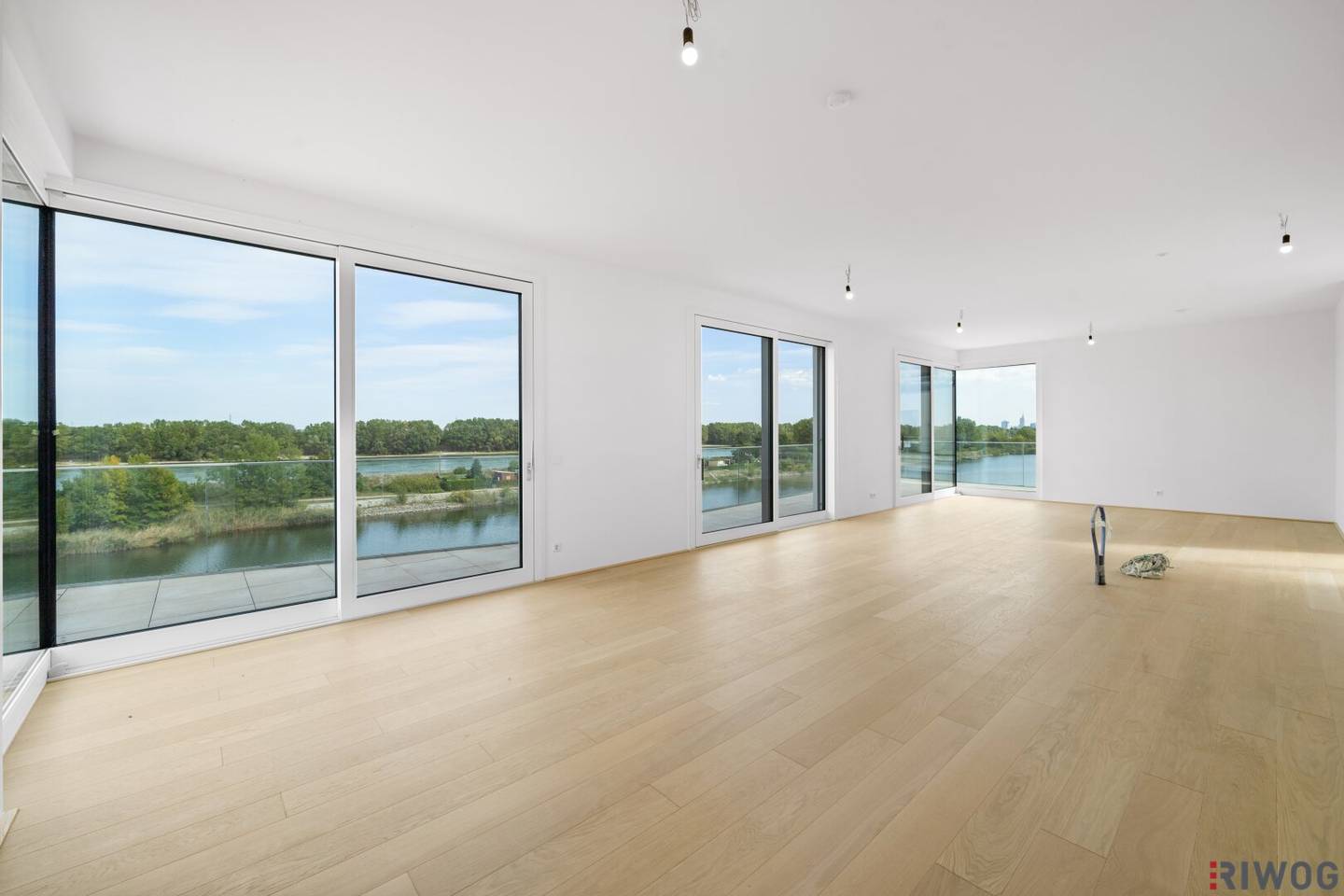 Luxus-Penthouse mit Dachterrasse & Terrasse von ca. 262 m² | Beste Aussicht & direkt am Wasser | 2 Garagenstellplätze