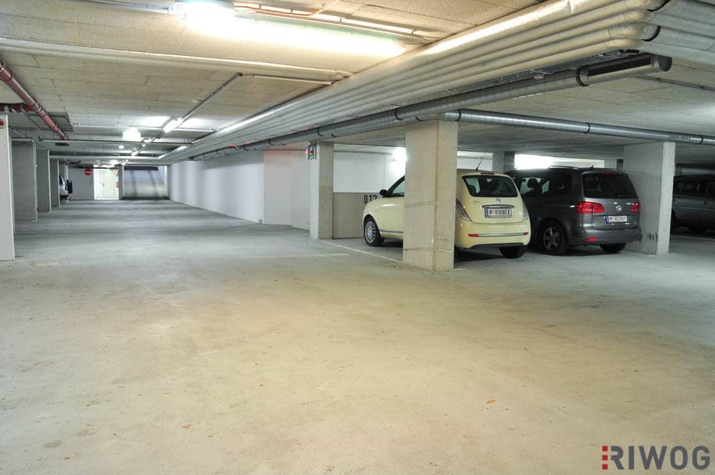 Tiefgaragenplatz nähe Hoßplatz zu mieten | aktuell 2 Plätze verfügbar