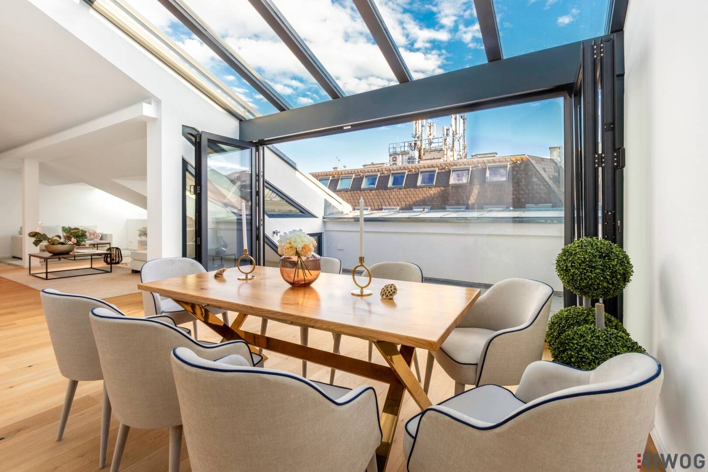 Exklusive Penthouse-Residenz in 1010 Wien – Erstbezug mit ca. 10,15 m² Terrasse auf Wohnebene, 5 Zimmer, ca. 361,53 m²