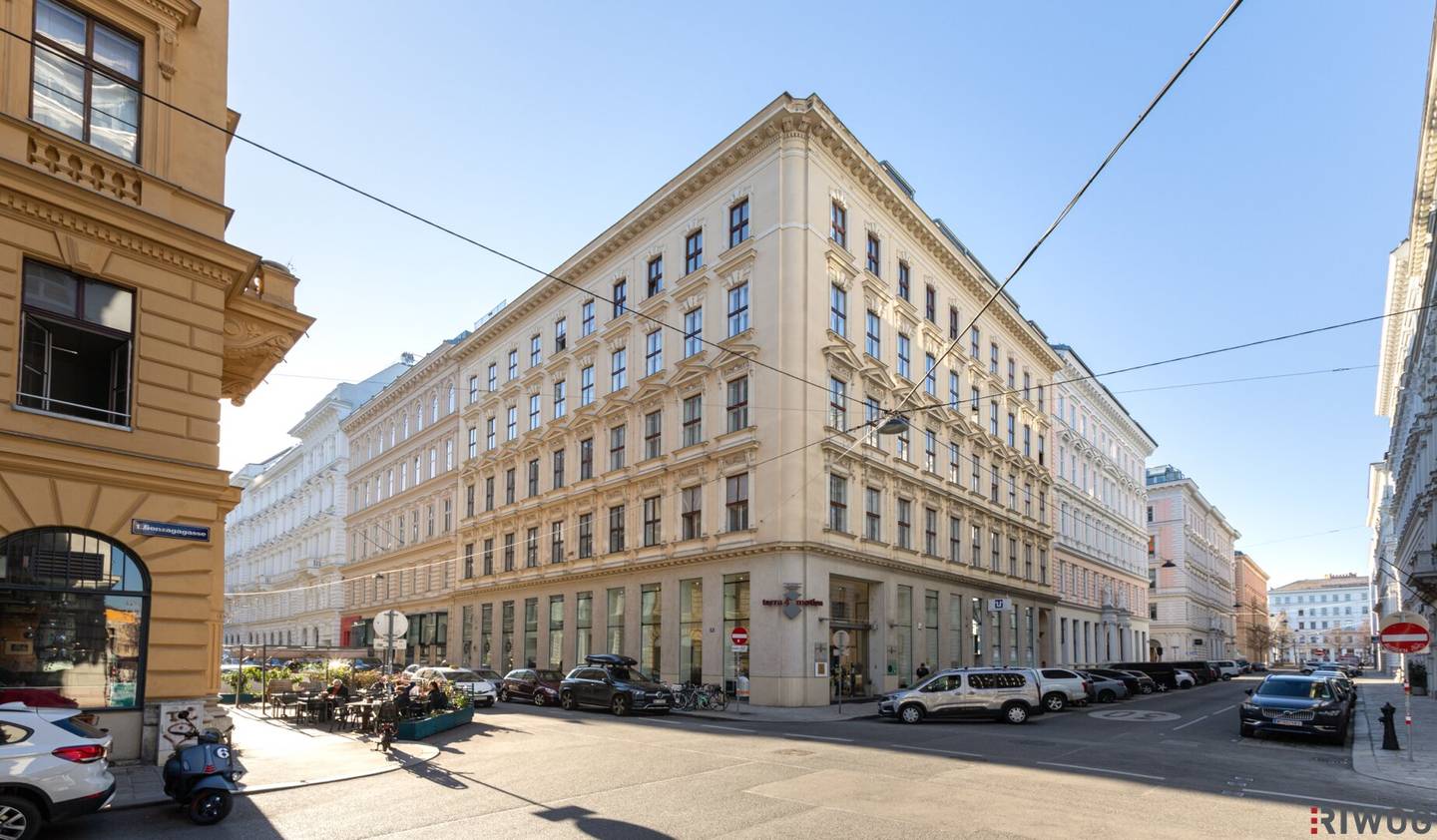 Exklusive Penthouse-Residenz in 1010 Wien – Erstbezug mit ca. 10,15 m² Terrasse auf Wohnebene, 5 Zimmer, ca. 361,53 m²