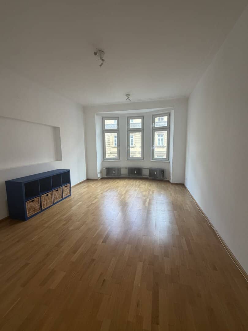 Bright 85 m² office with balcony in central Innsbruck