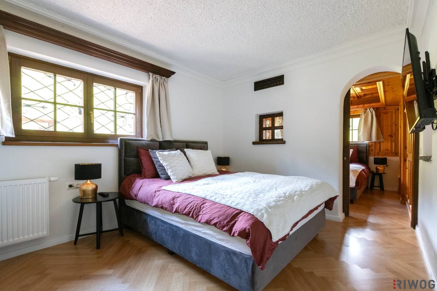INVESTMENT IM SKI-GEBIET STUHLECK | Hotel mit Betreiber direkt an der Piste | 2020 generalsaniert | 16 Gästezimmer (Studie für Erweiterung vorhanden) | Restaurant mit Sonnenterrasse | Outdoor-Pool