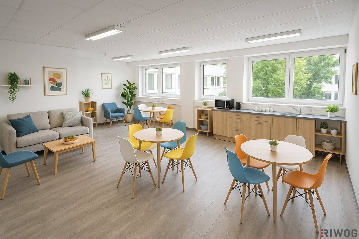 555m² Office Space | Adaptations by Arrangement Possible | Near the Subway | Short Term and Long Term Parking Spaces