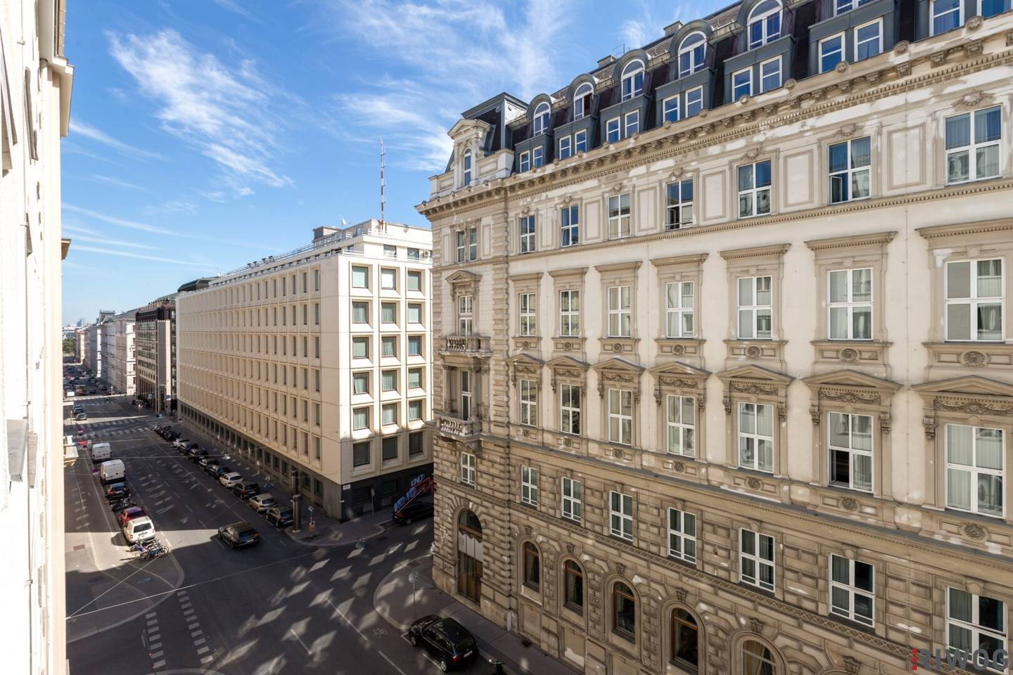 100 meters to the 1st district &amp; Schottentor | Light-filled | Courtyard-facing bedroom | Rented under a fixed-term lease until 09/2026