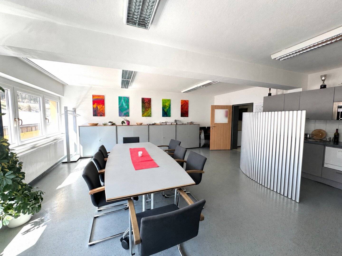 Spacious office with balcony and mountain view in Steinach am Brenner