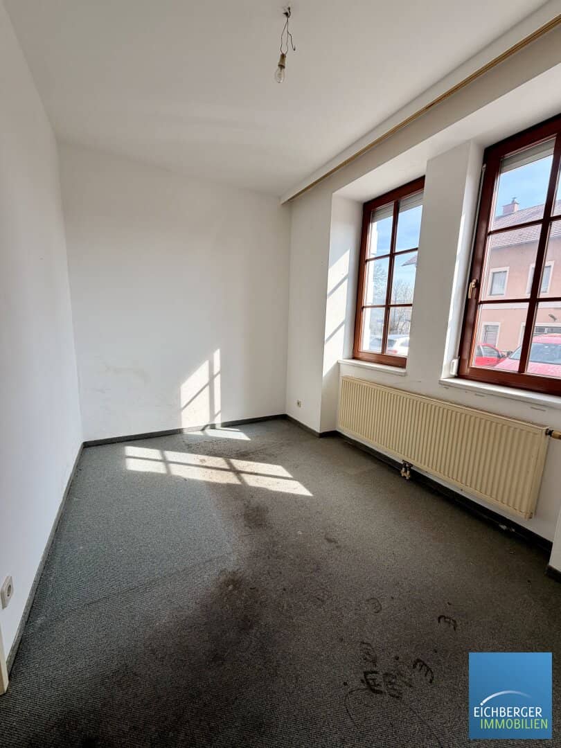 Erfolgreich verkauft - 2 Zimmer Gartenwohnung - direkt beim Bahnhof, eigener Parkplatz