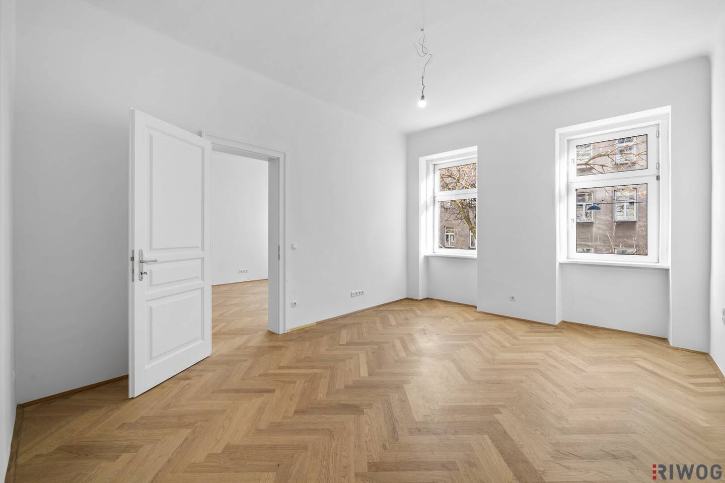 ERSTBEZUG IM ALTBAU II MODERNE KÜCHE  II NÄHE U-BAHN STATION U3 ENKPLATZ