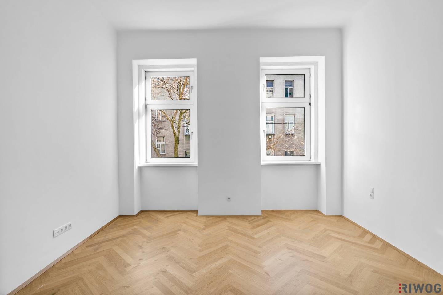 ERSTBEZUG IM ALTBAU II MODERNE KÜCHE  II NÄHE U-BAHN STATION U3 ENKPLATZ