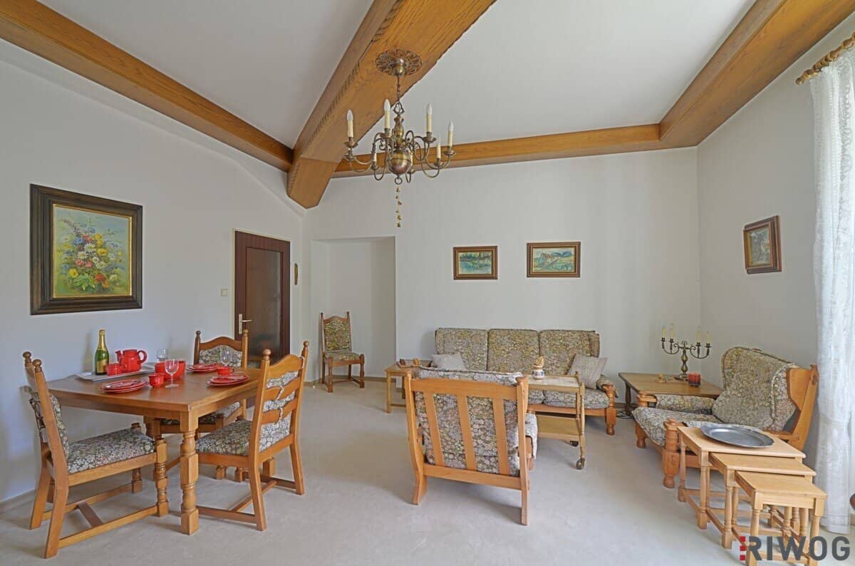 Rückzugsort mit Weitblick – Historische 3-Zimmer-Wohnung am Semmering in Pistennähe