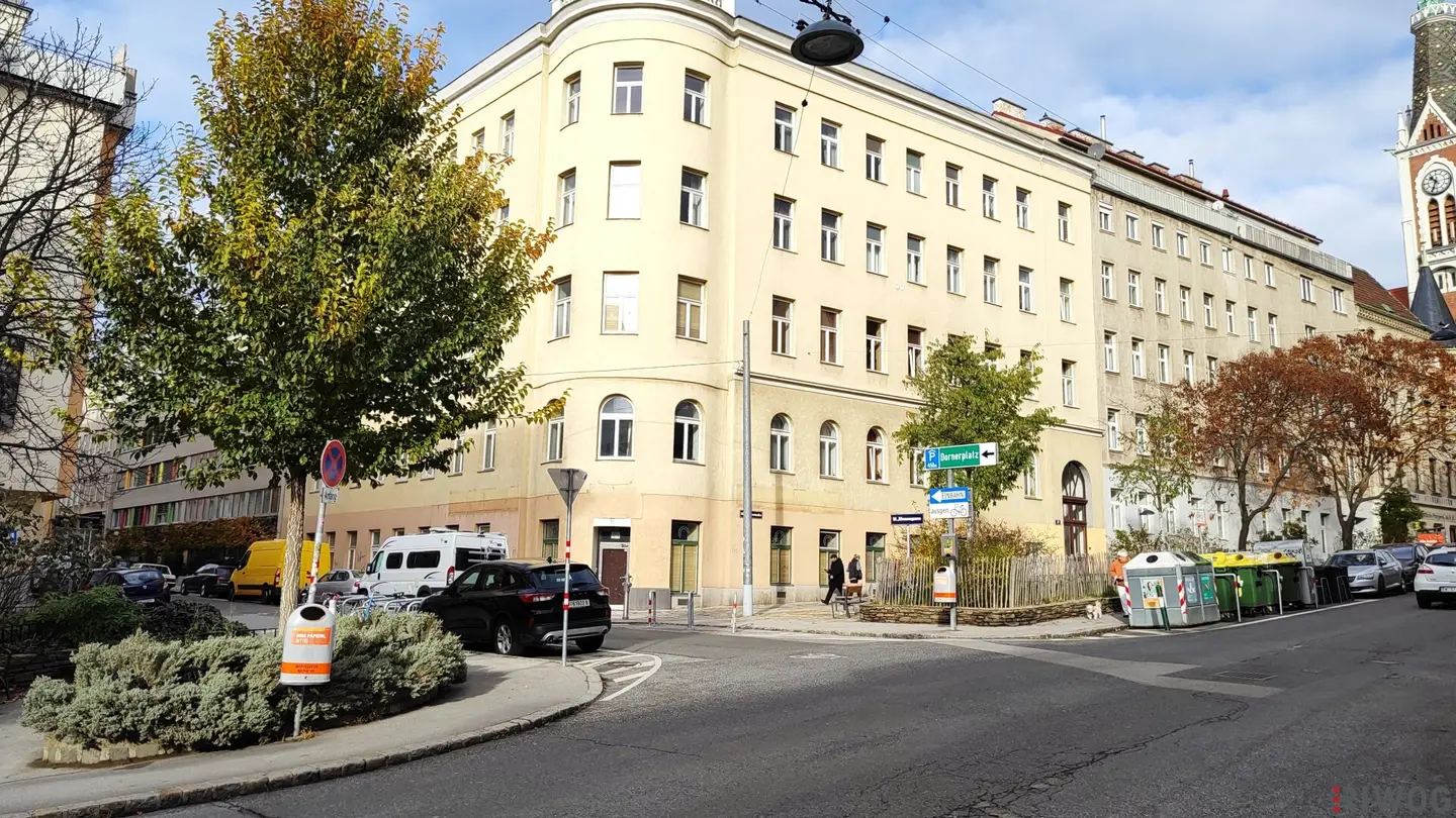 INVESTMENT II ENTIRE UNDERGROUND GARAGE IN OWNERSHIP II 6+1 PARKING SPACES II NEAR AKH II APPROX. 172 m² II ENTRY WIDTH APPROX. 2.14 m