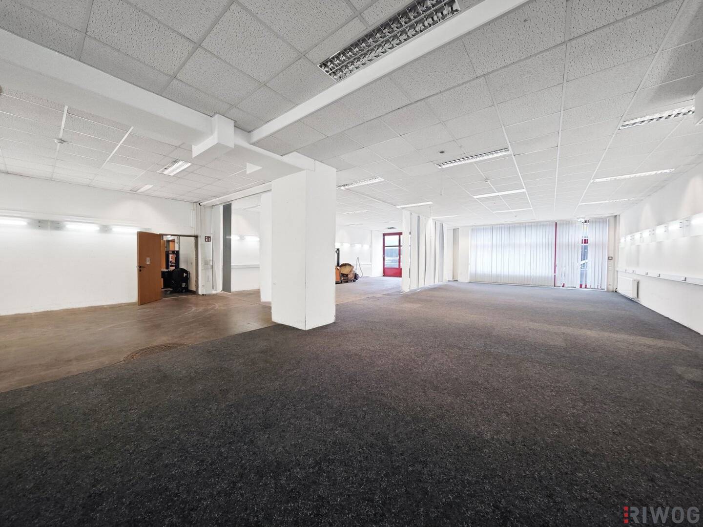 211m² Geschäftslokal/Büro-Lager Kombination mit ebenerdiger Zufahrt | Ladezone direkt vorm Lokal