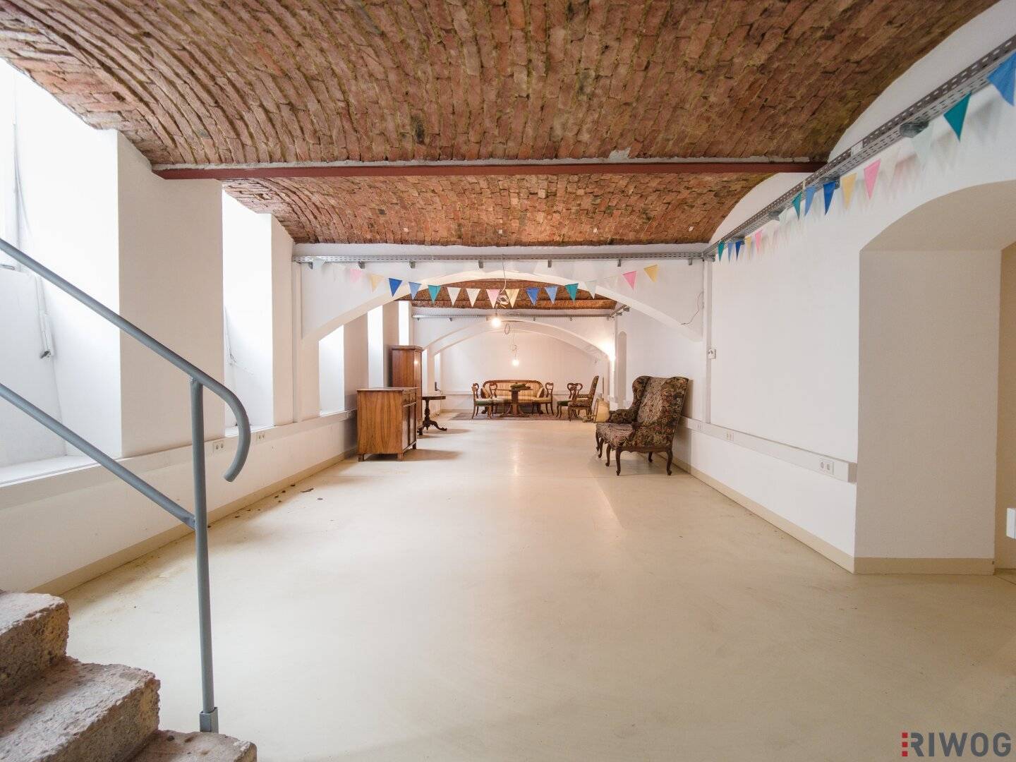 Souterrain-Werkstatt mit Lager | ca. 172m² | saniert | direkter Straßenzugang