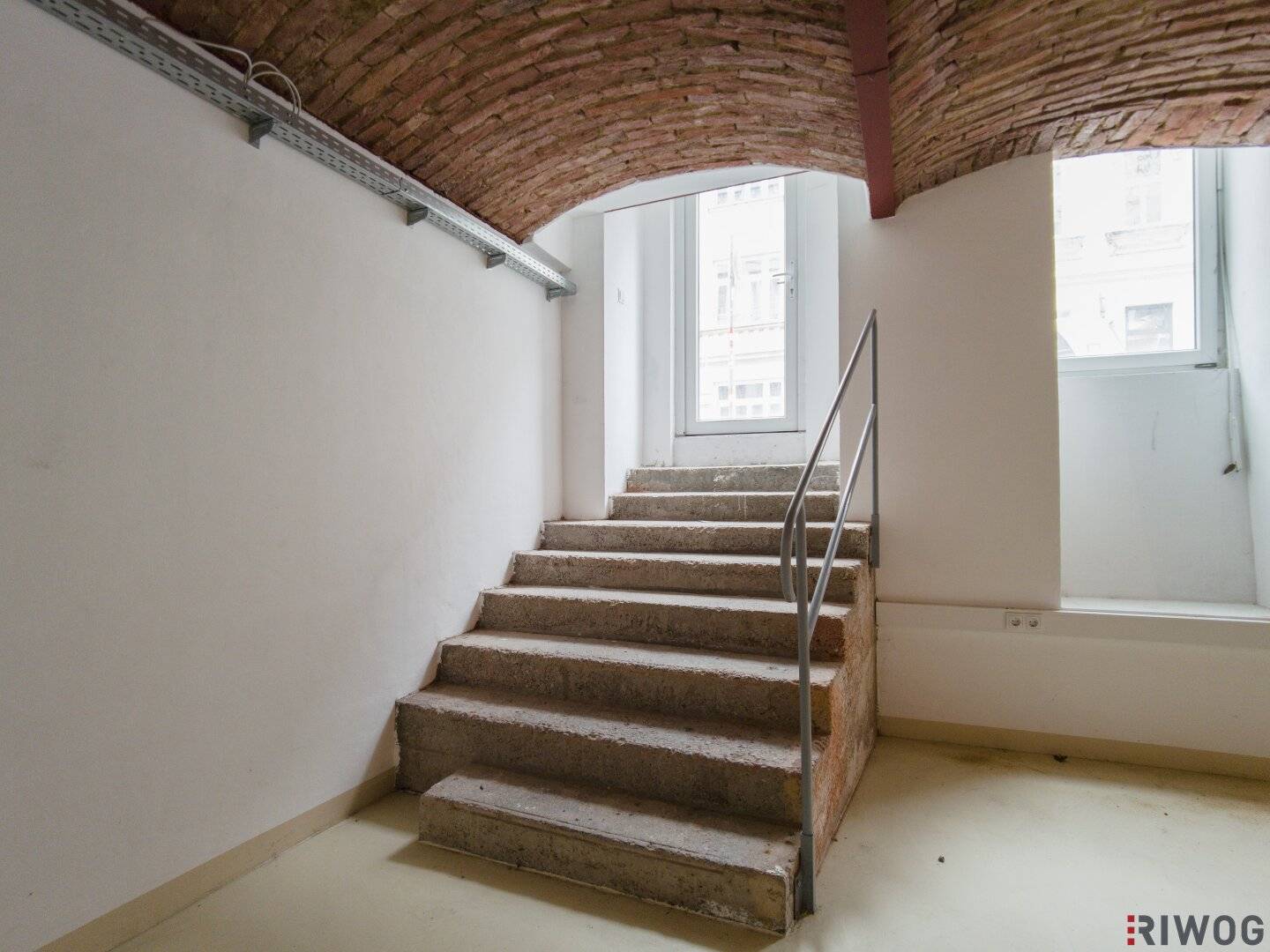 Souterrain-Werkstatt mit Lager | ca. 172m² | saniert | direkter Straßenzugang