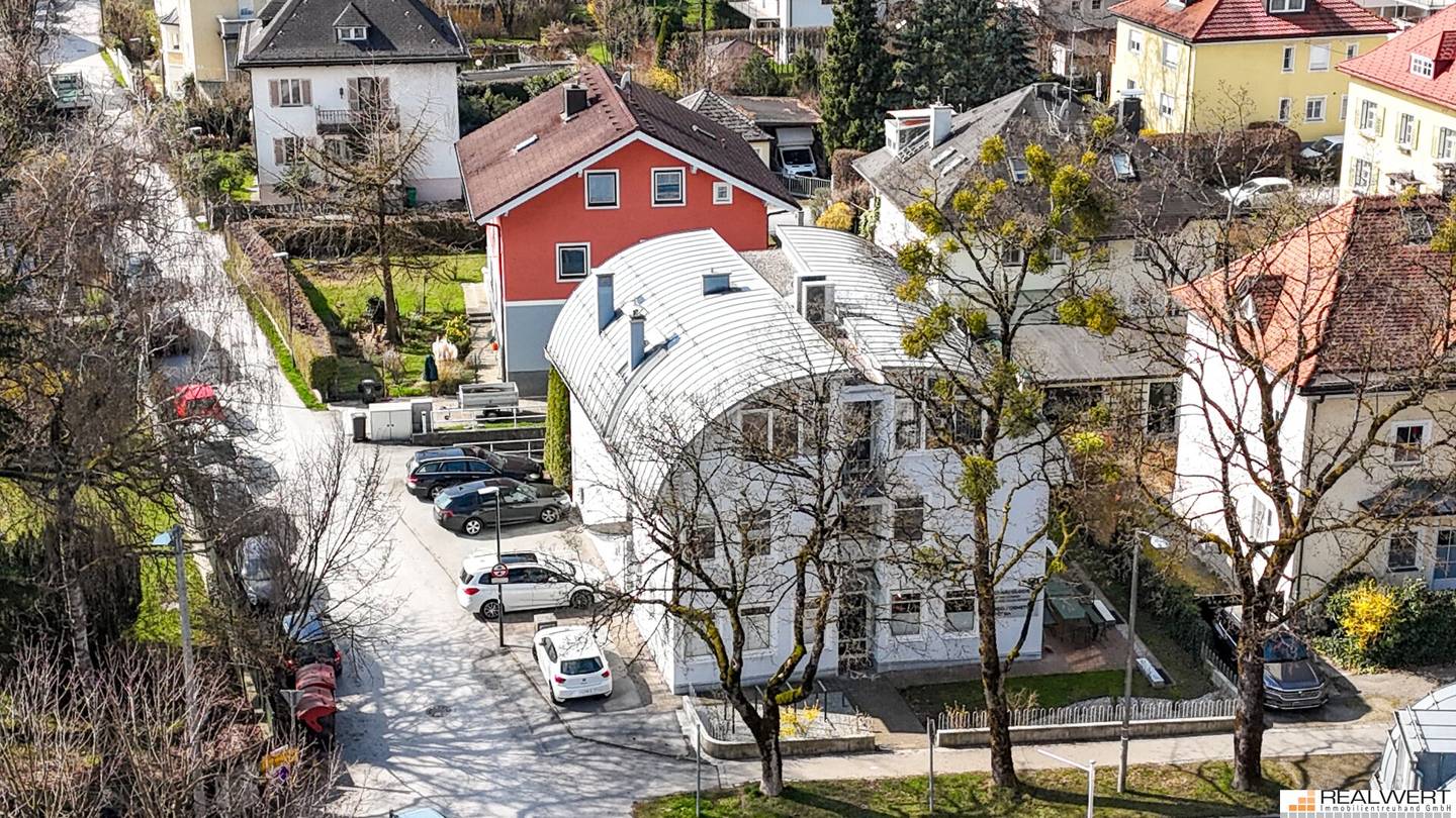 TEAMWORK | BUSINESS LOFT NONNTAL | EUR 17.00 per m²