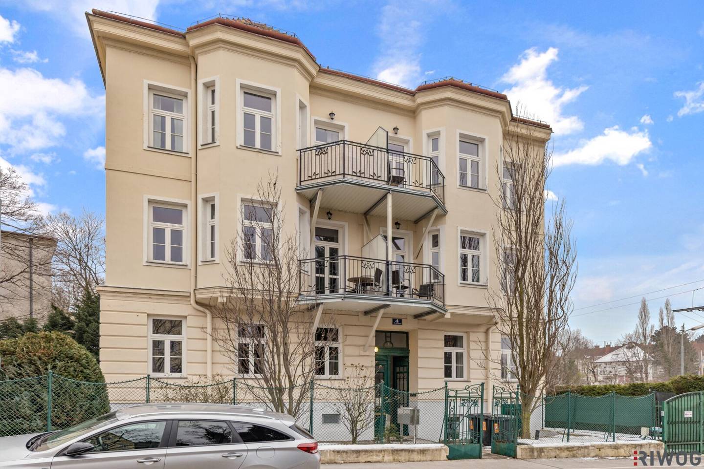 Your investment in the green Hietzing I permanently rented I likely owner occupation soon I Balcony optional I between Schönbrunn and Lainzer Tiergarten