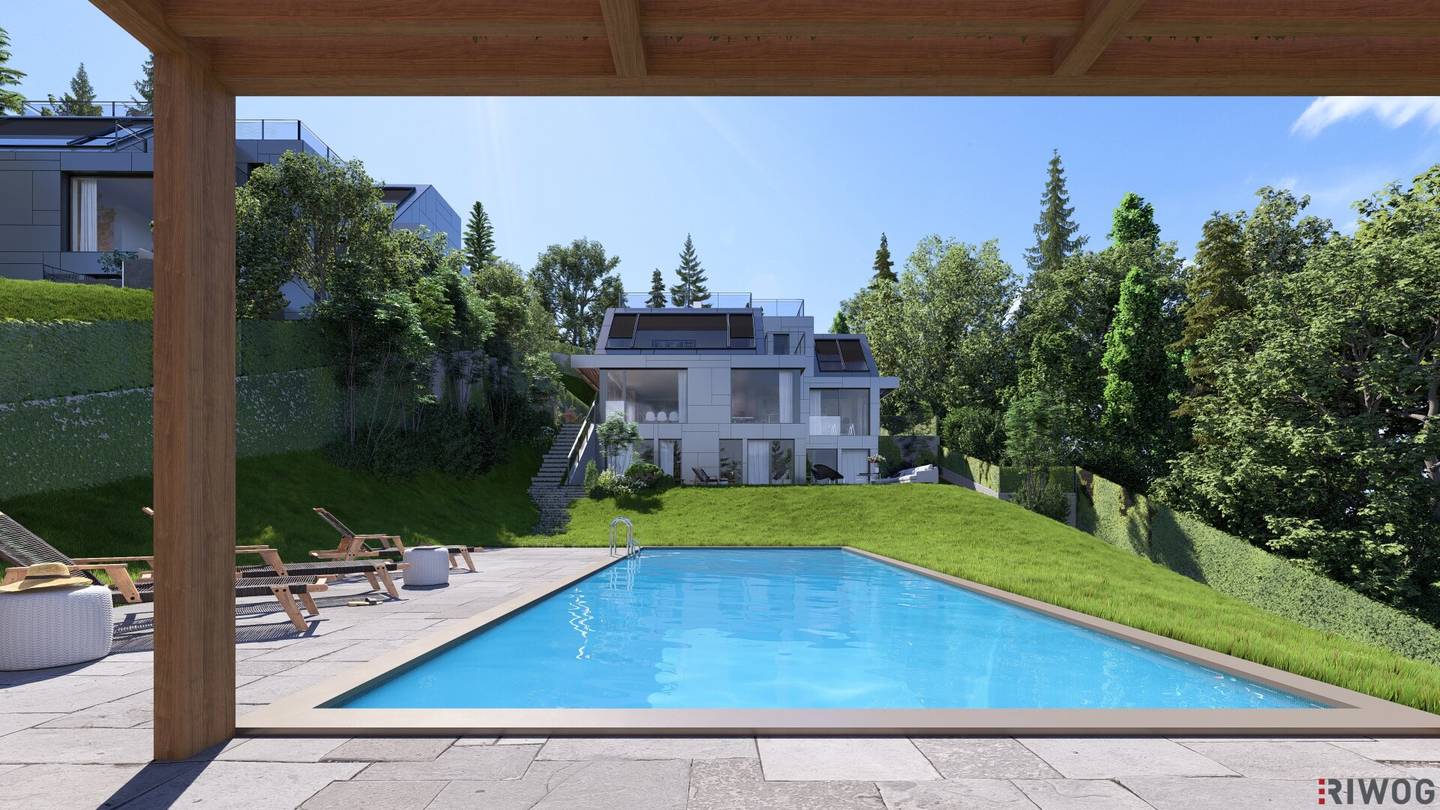 Villa with building permit and plenty of space in a green, tranquil setting