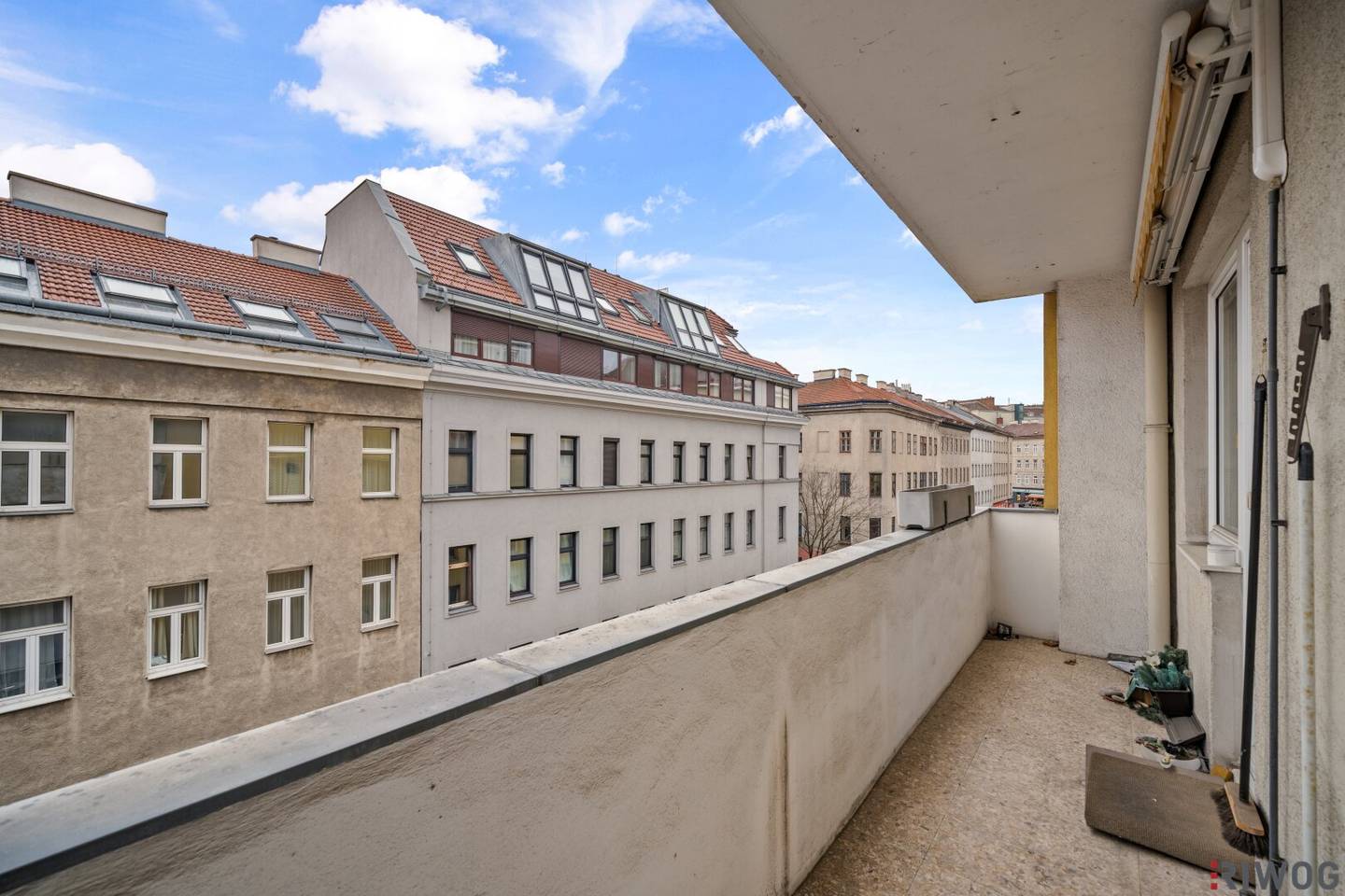 Nähe U1 und Wielandpark I Balkon - Lift - Klimaanlage I ruhige Seitengasse I separate  Küche I beim Reumannplatz