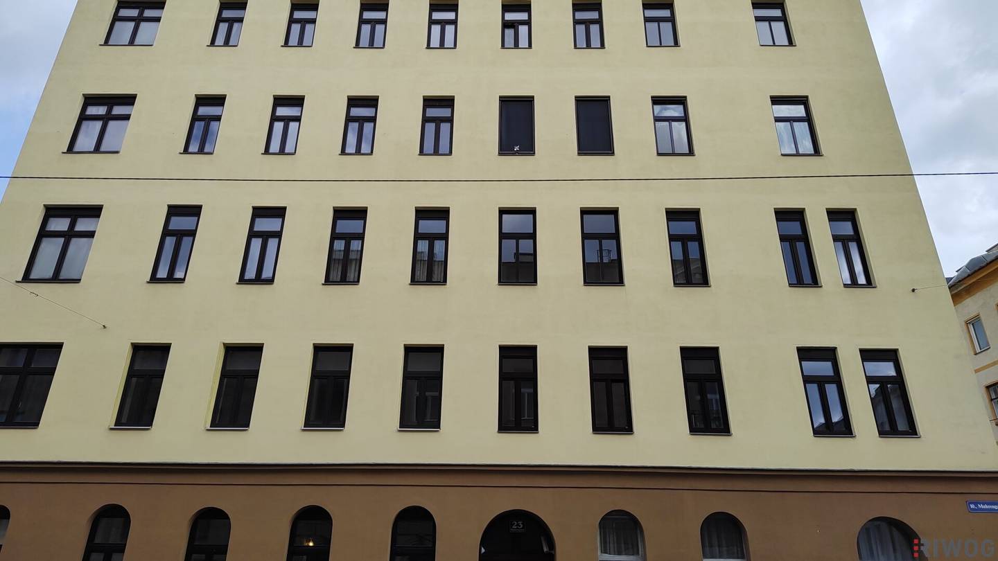 GELDANLAGE II CA. 3,9% RENDITE II BEFRISTET VERMIETET BIS 05/2027 II WG TAUGLICH II DACHGESCHOSSWOHNUNG MIT SEPARATER KÜCHE II NÄHE ARTHABERPARK UND U1