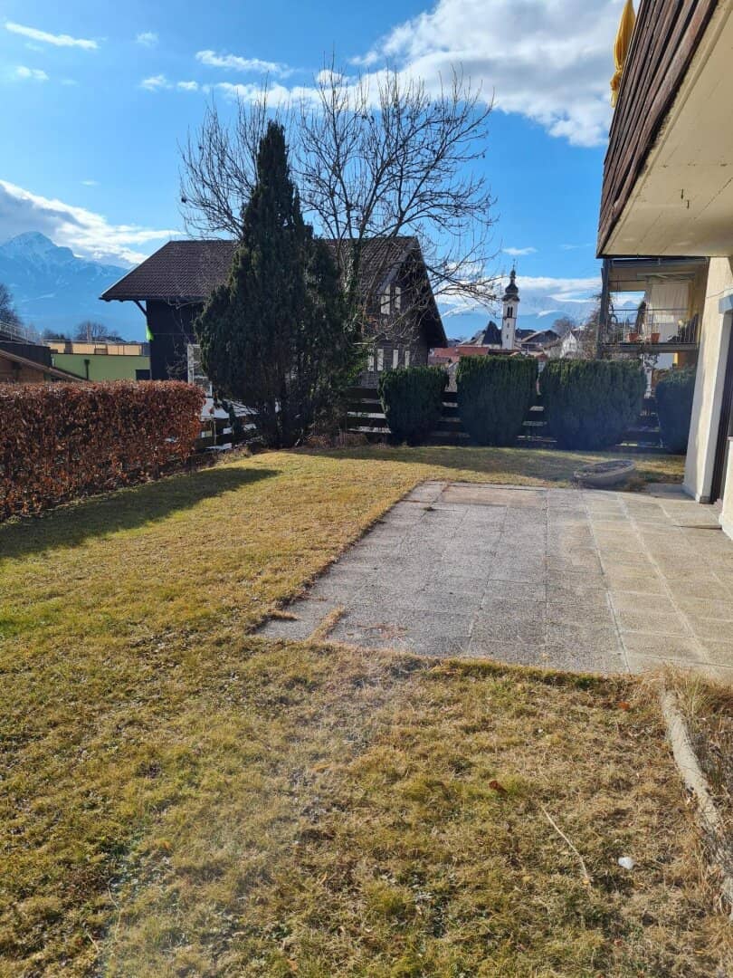 Price reduction !!! 2 in 1: You have the choice : Spacious apartment with 290 m² garden paradise available to buy immediately