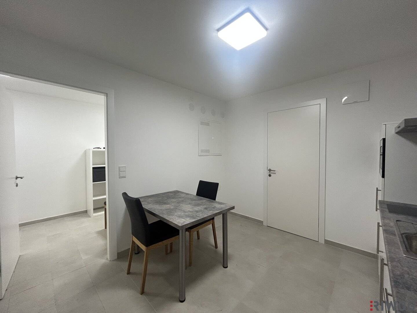 Your Office near U1 Kagraner Platz including kitchenette on Donaufelderstraße