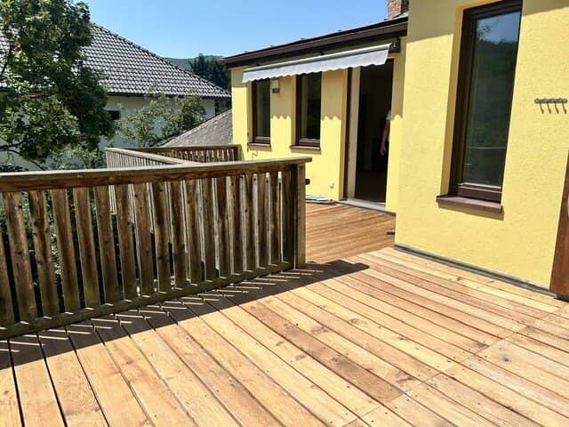 Charming living and working across 2 floors in the centre of Purkersdorf with garden pavilion and terrace