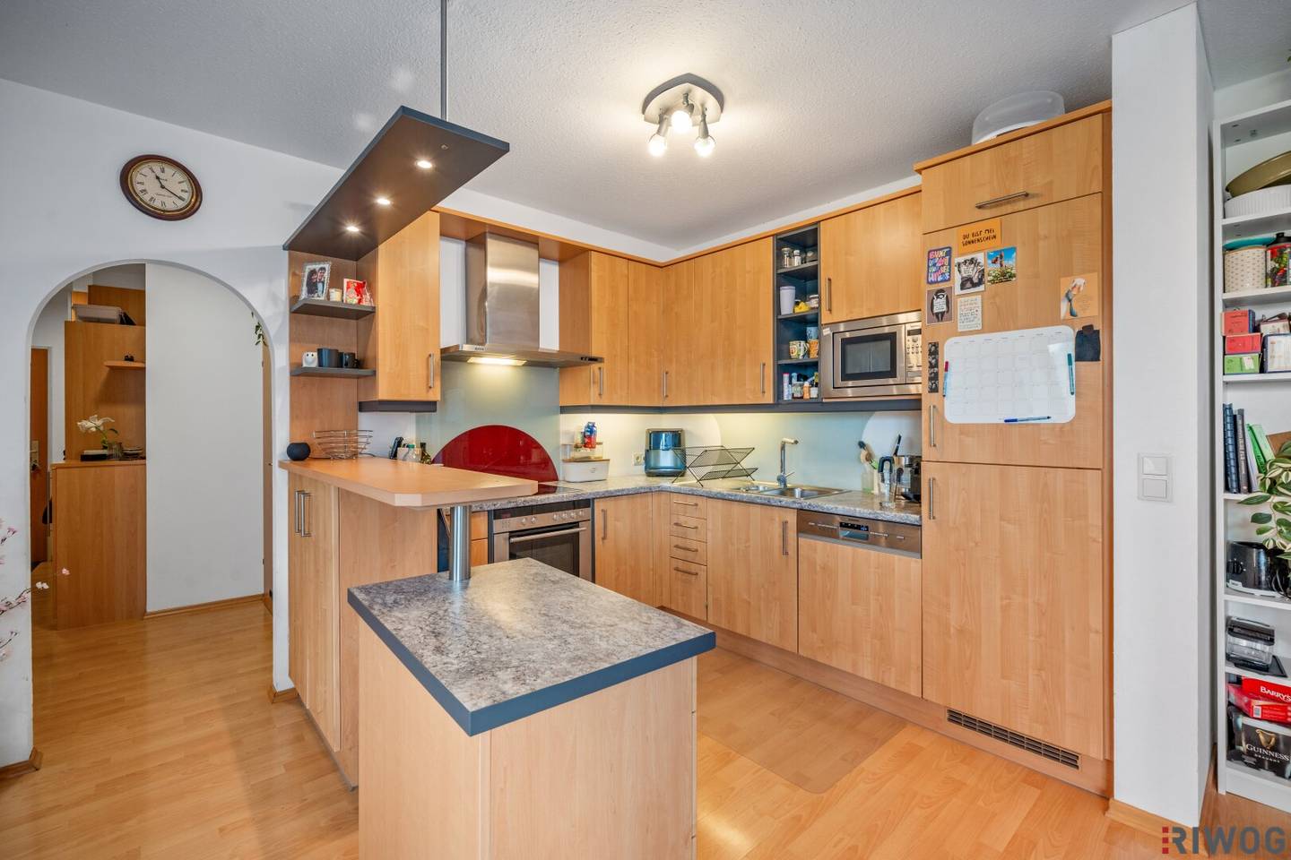 Dachgeschosswohnung Nähe Bahnhof Gänserndorf I Garagenstellplatz I helles und ruhiges Maisonette I Ankleidezimmer I Wiener Straße und Strasshof an der Nordbahn