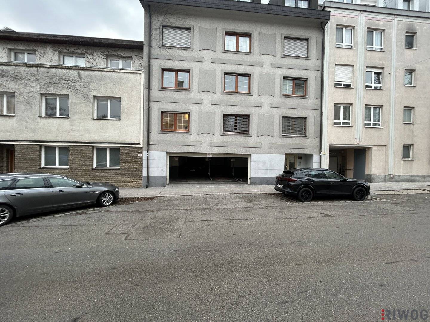 Zwischen Zehenthofgasse und Silbergasse - Garagenplatz im 19. Bezirk zu mieten!