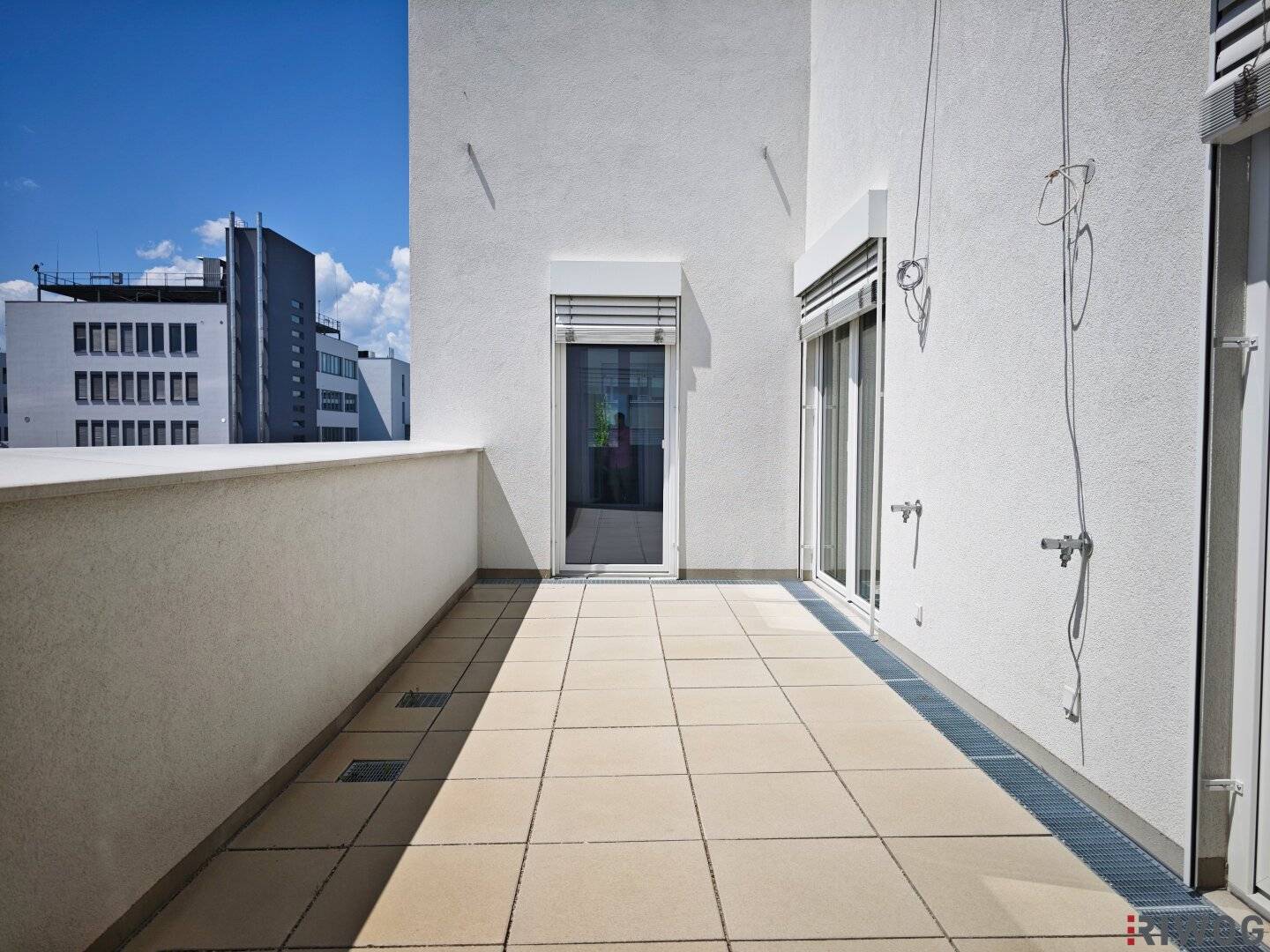 WIENBLICK | Fit-out to Tenant Requirements | First Occupancy after Completion | 733 m² Office Space with Parking