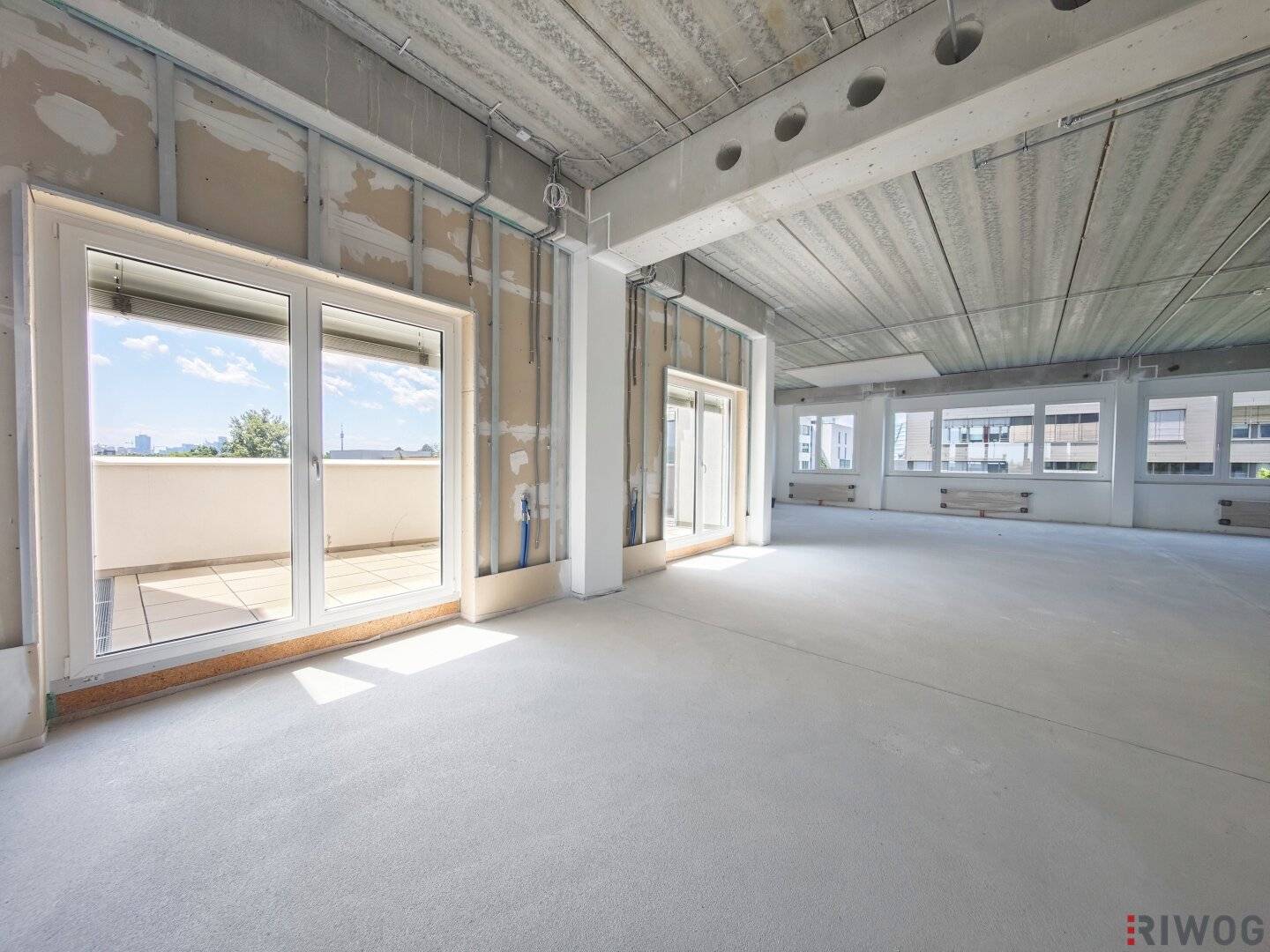 WIENBLICK | Fit-out to Tenant Requirements | First Occupancy after Completion | 733 m² Office Space with Parking